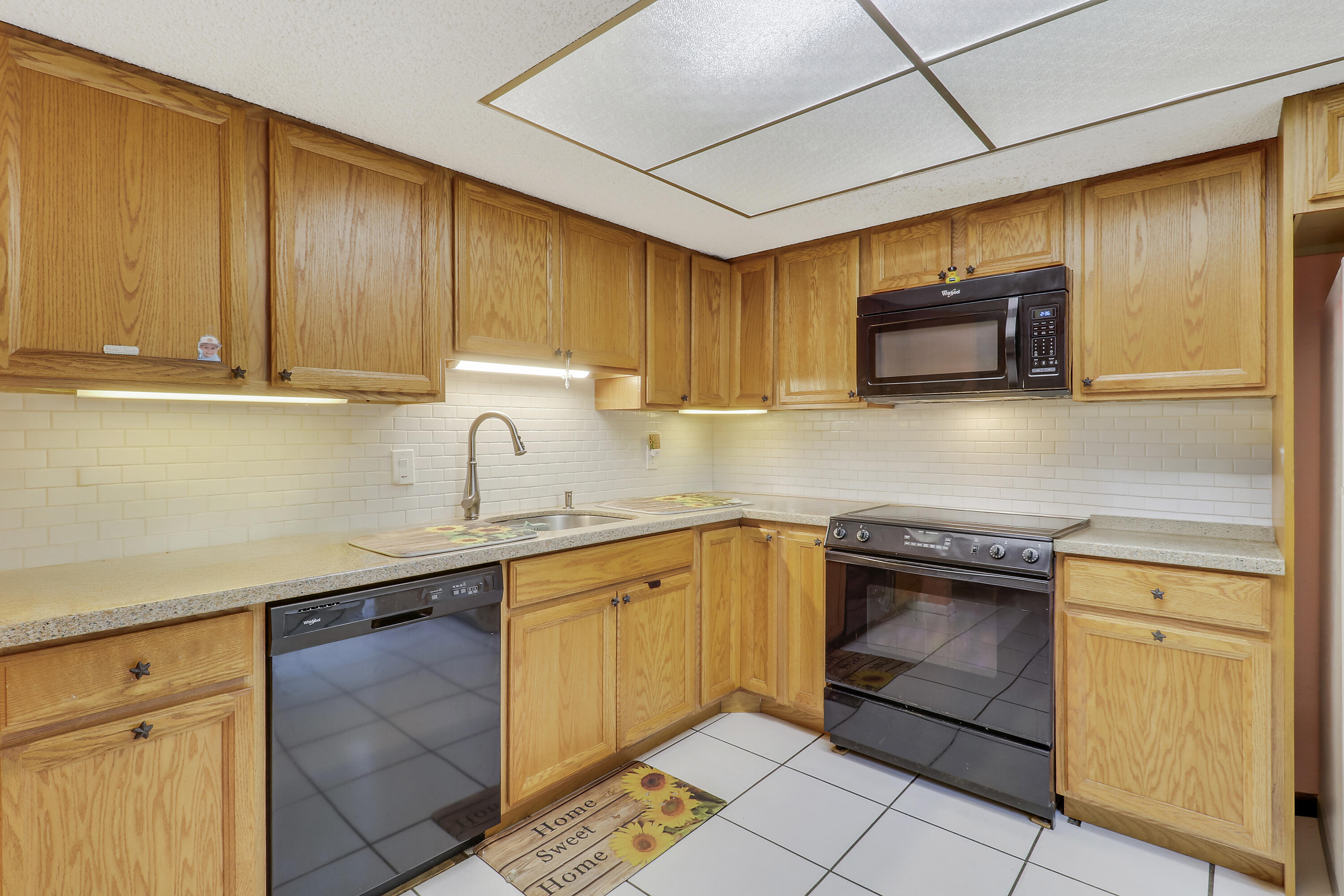 128 Sherwood Circle 13b