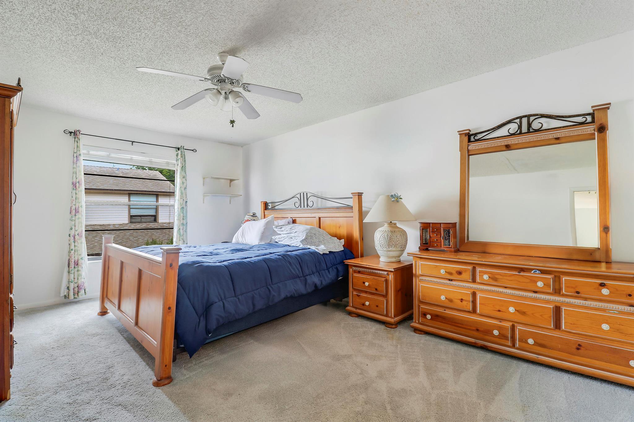 128 Sherwood Circle 13b