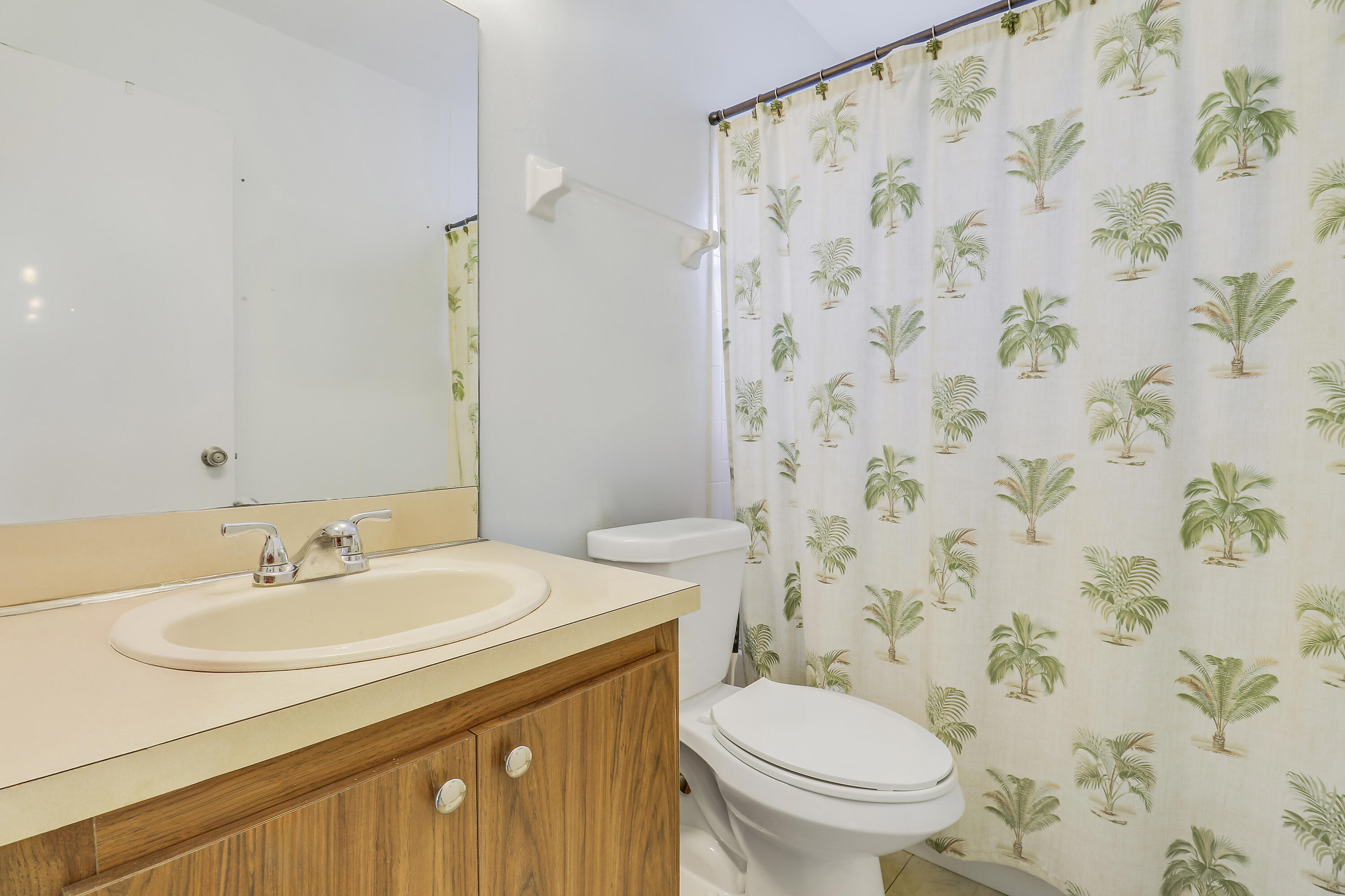 128 Sherwood Circle 13b