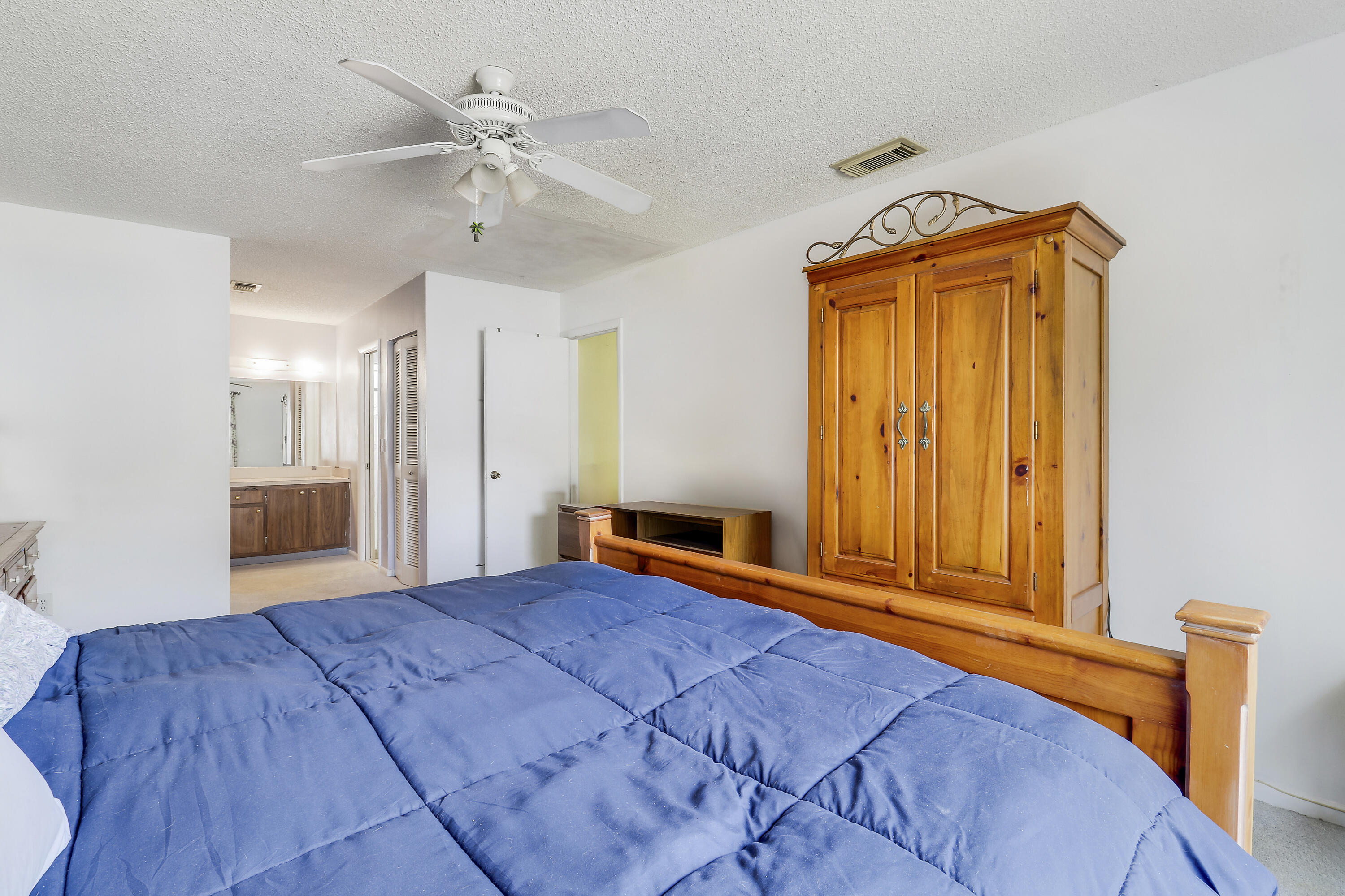 128 Sherwood Circle 13b