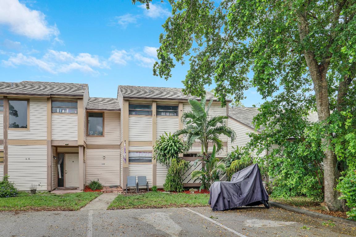 128 Sherwood Circle 13b