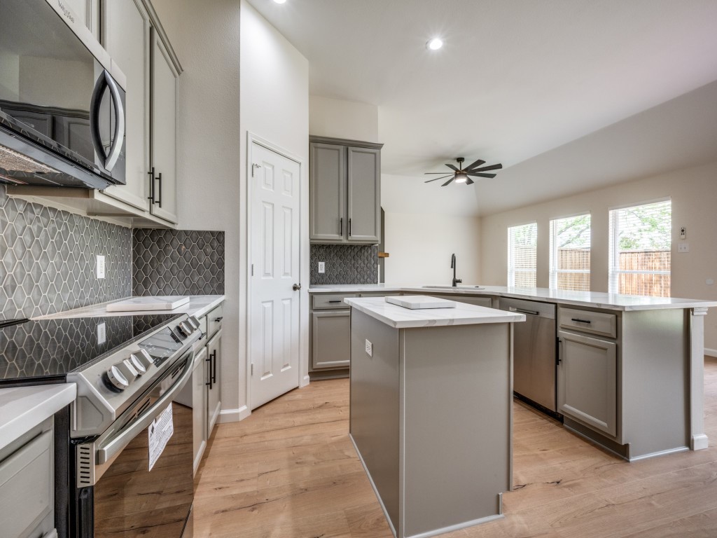 1711 Caladium Drive