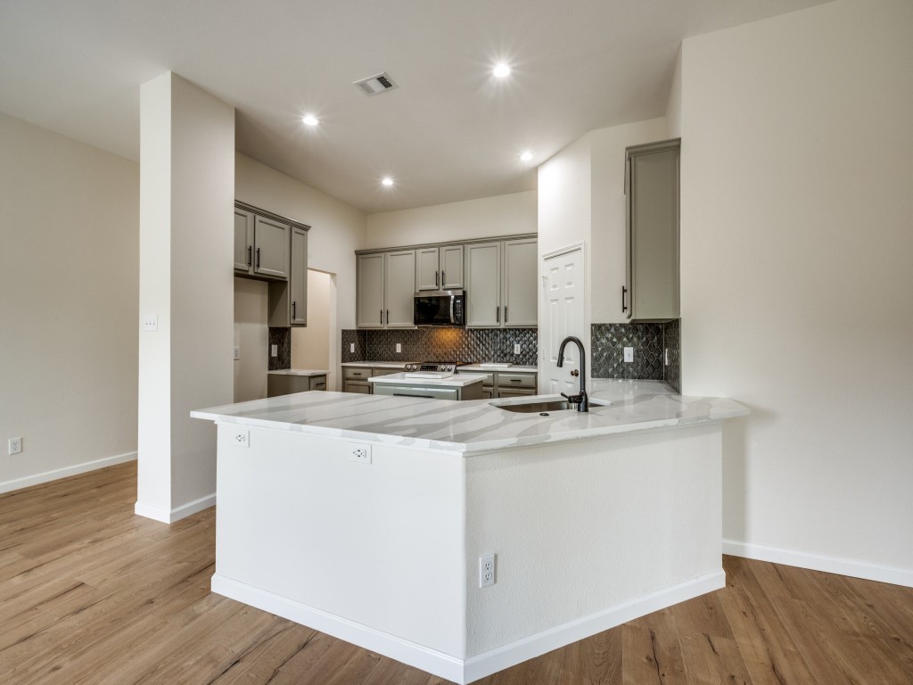1711 Caladium Drive