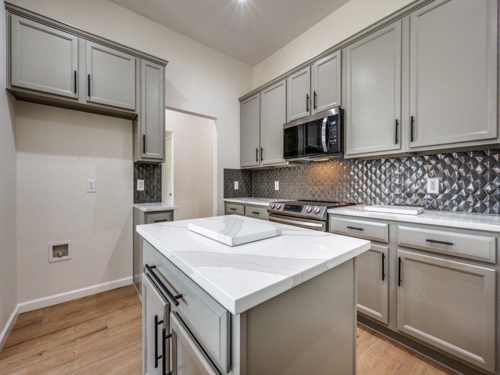 1711 Caladium Drive
