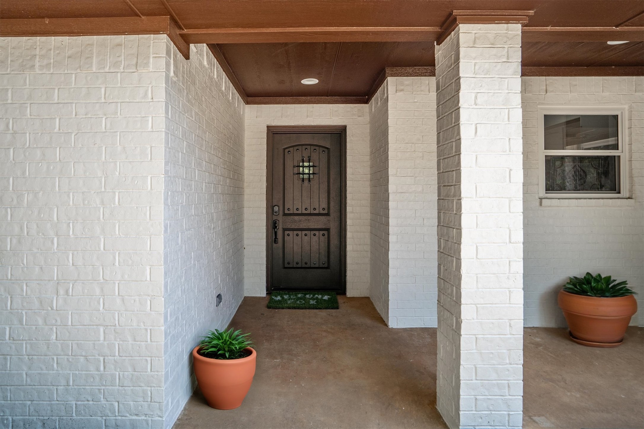 790 Sleepy Hollow Lane
