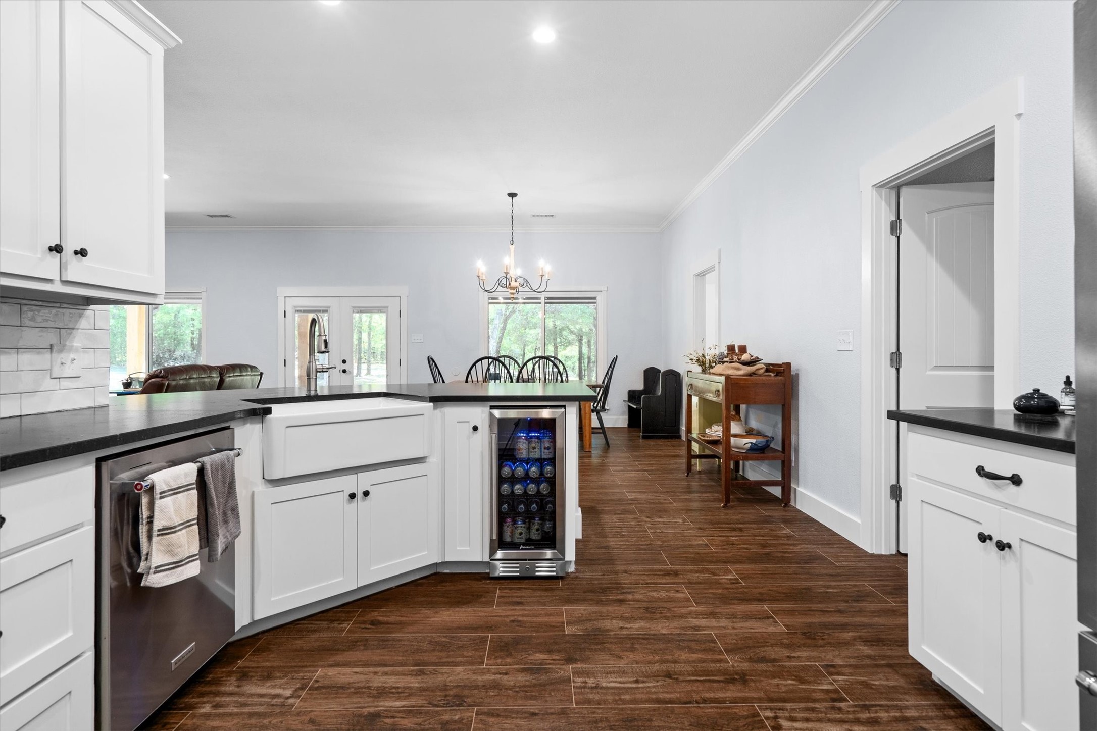 790 Sleepy Hollow Lane