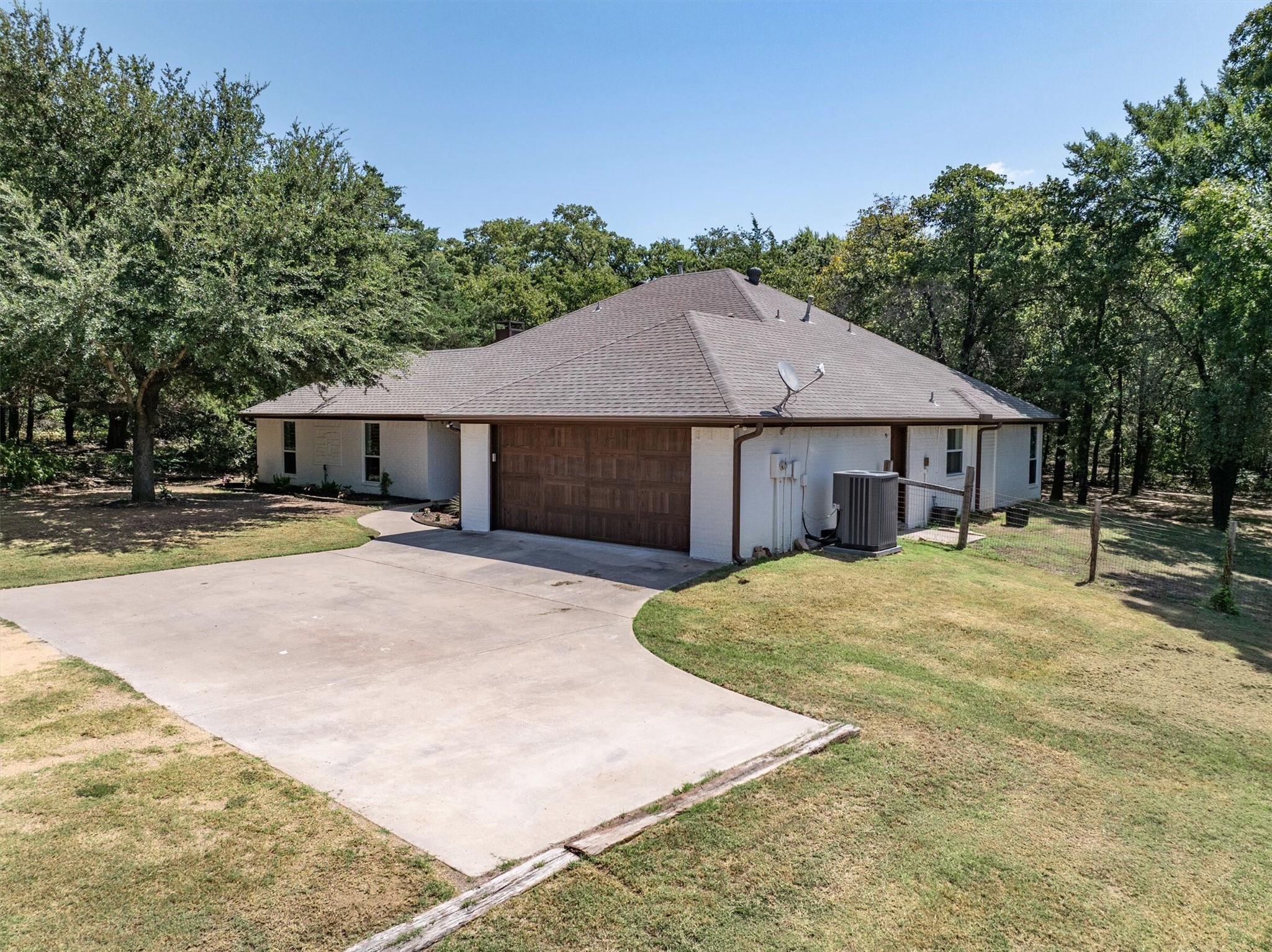 790 Sleepy Hollow Lane