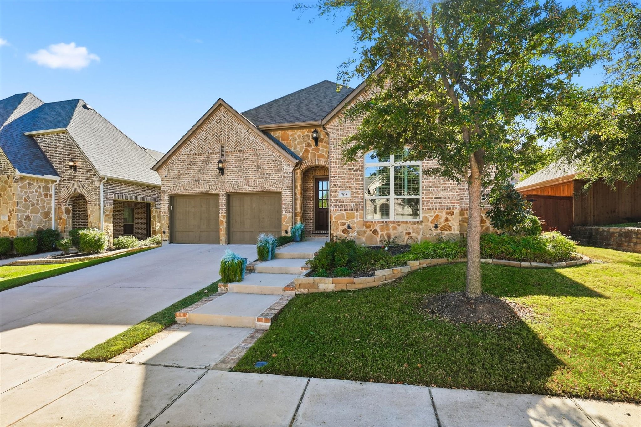 708 Petunia Drive