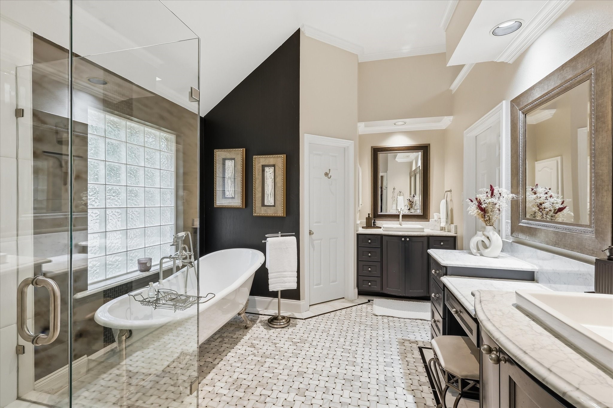1820 Doubletree Trail
