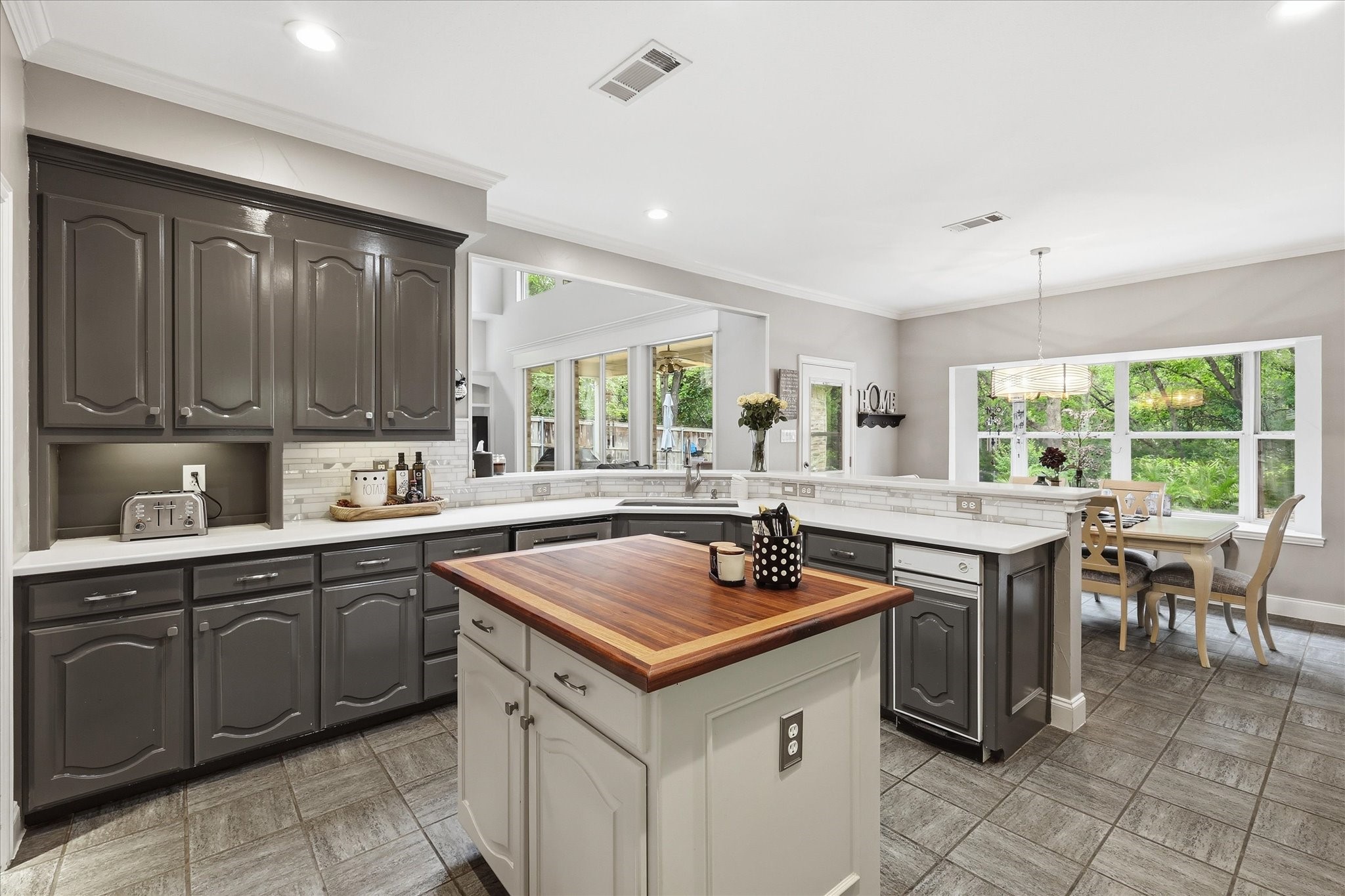 1820 Doubletree Trail