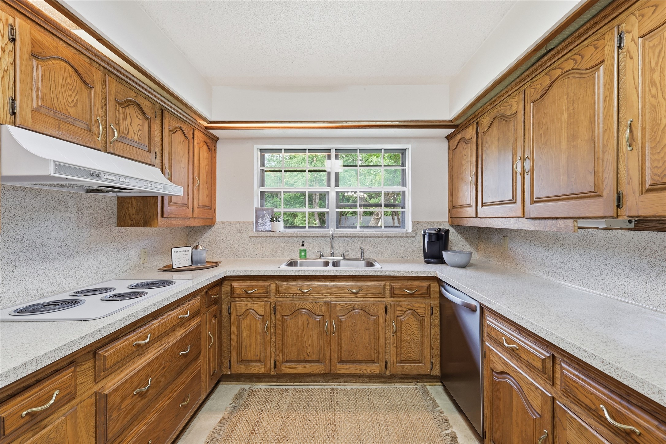 823 Ridgecrest Circle