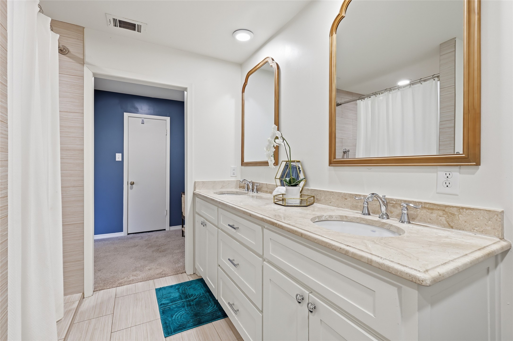 823 Ridgecrest Circle