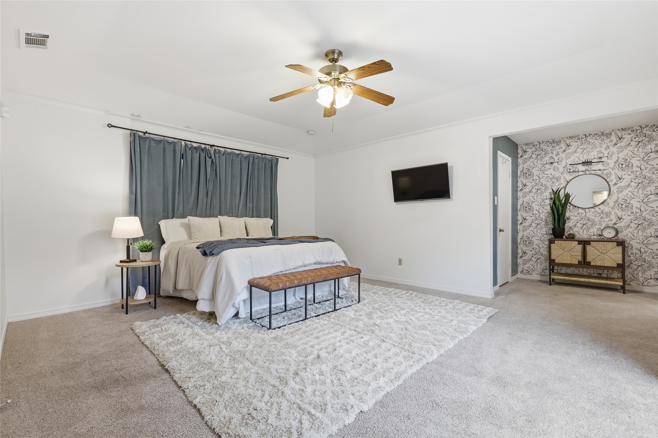 823 Ridgecrest Circle