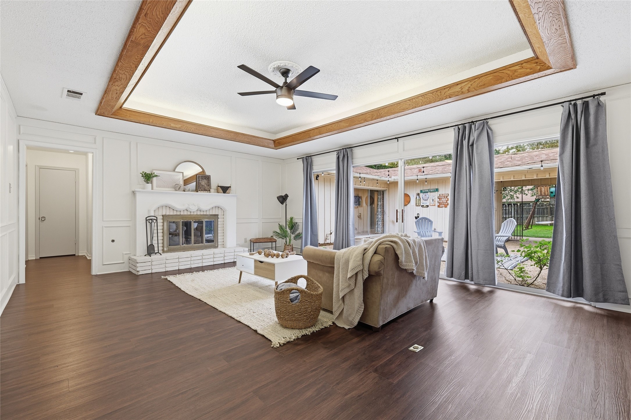 823 Ridgecrest Circle