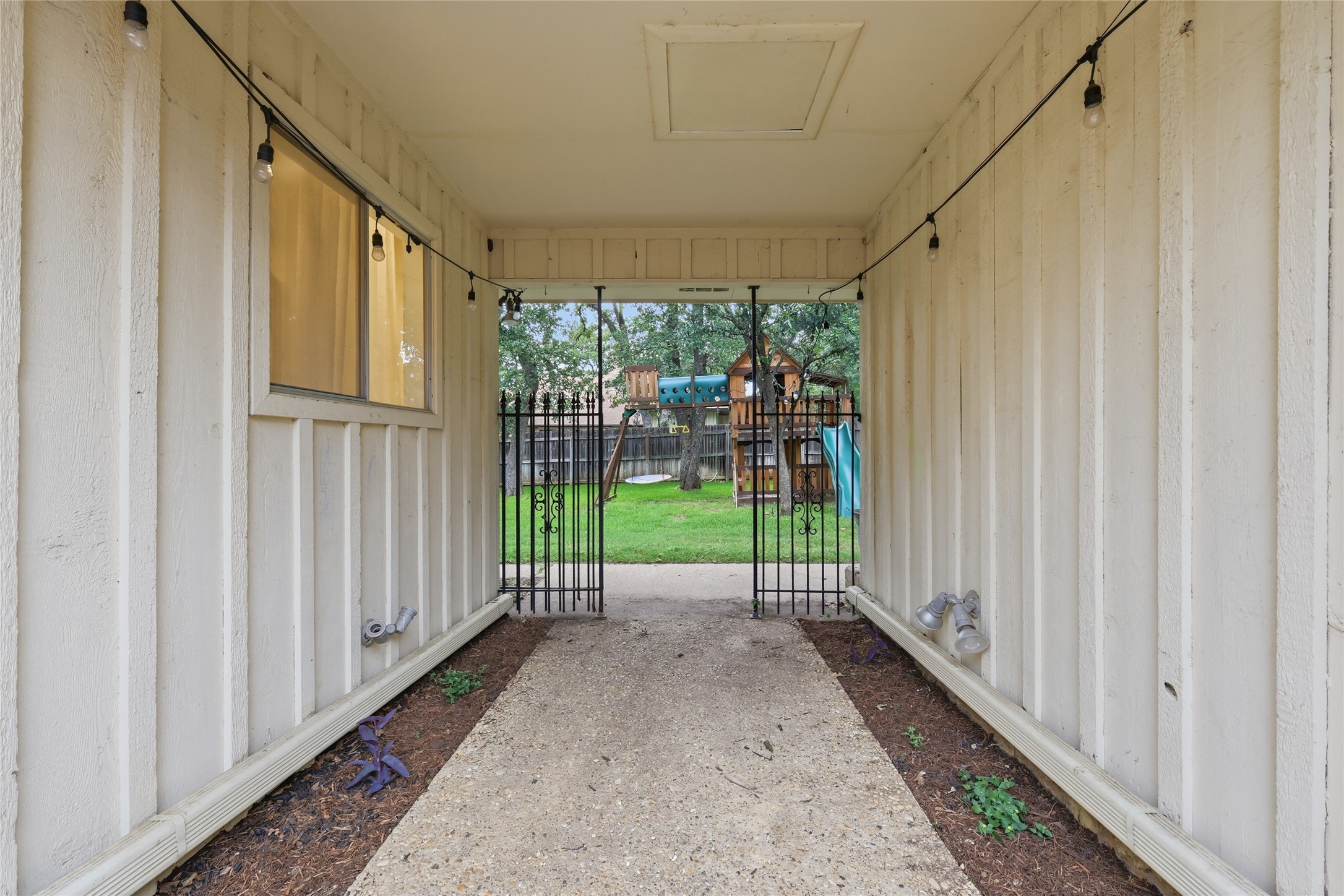 823 Ridgecrest Circle