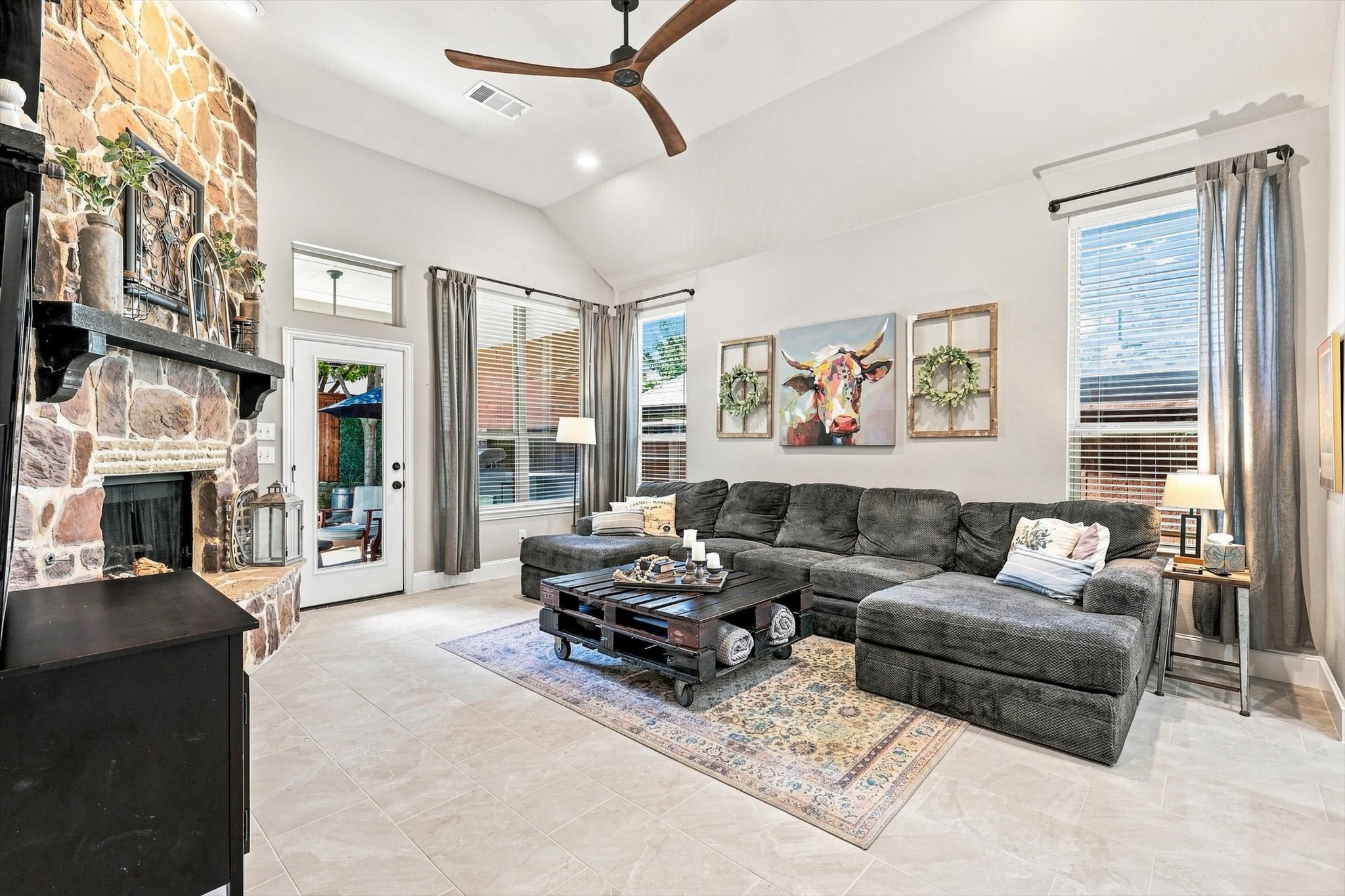 1516 Presley Way
