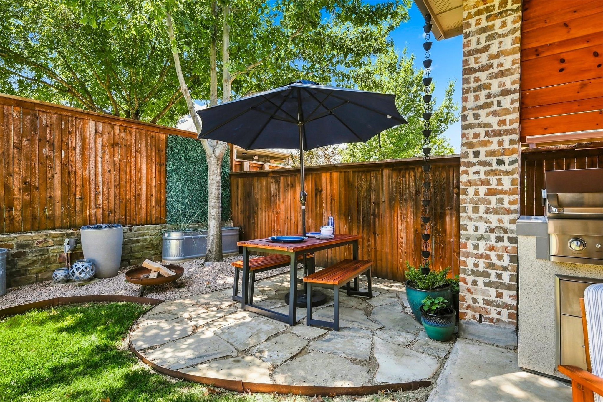 1516 Presley Way