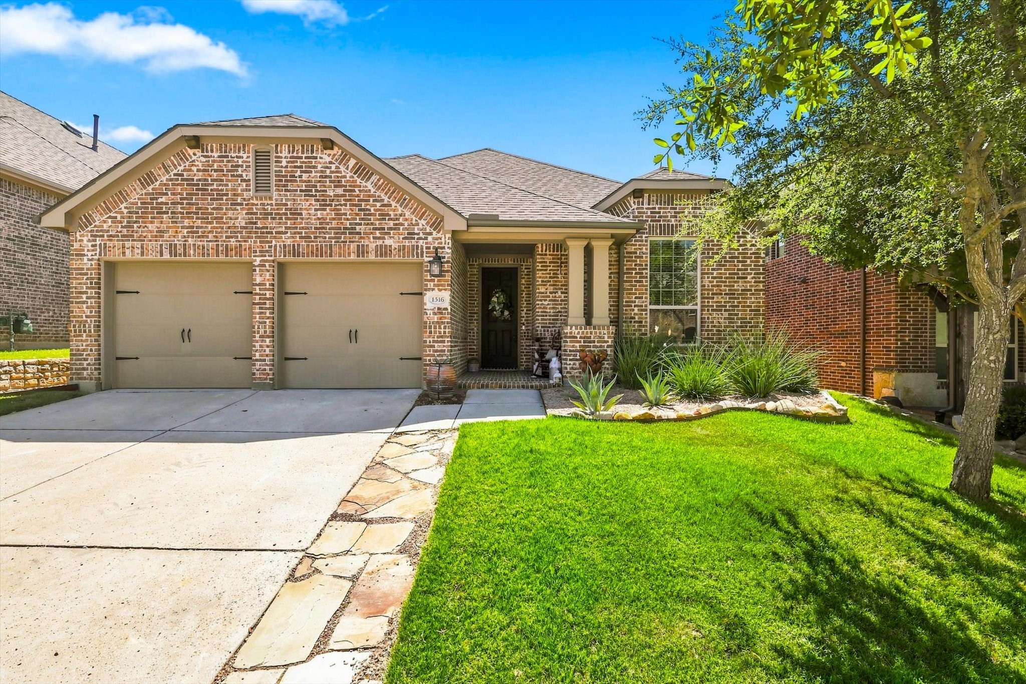 1516 Presley Way