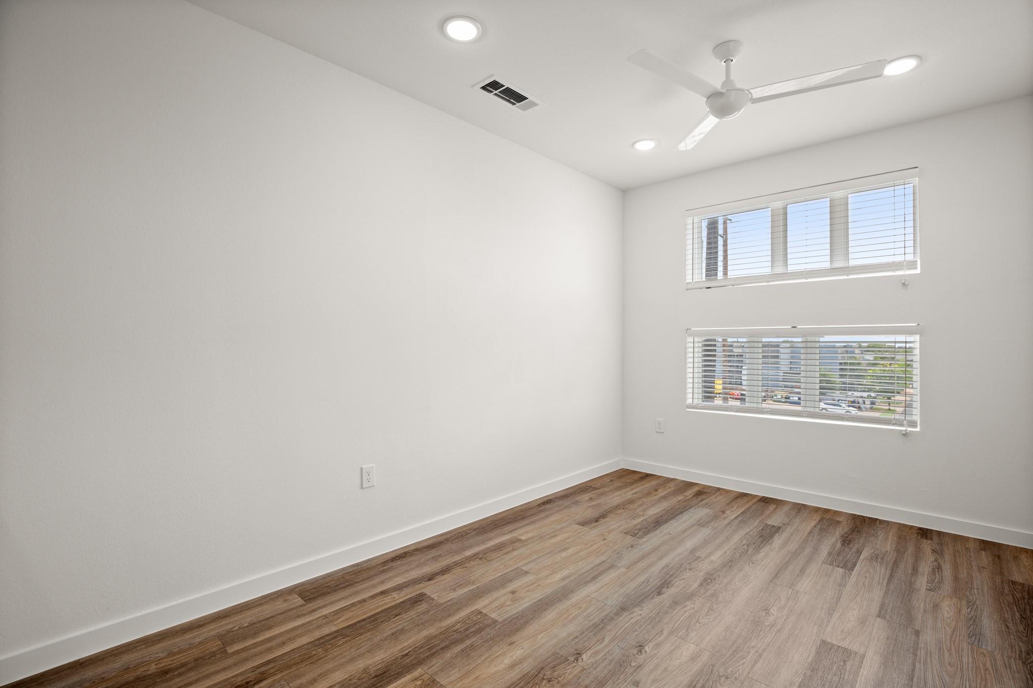 6324 N Lamar BLVD # 420