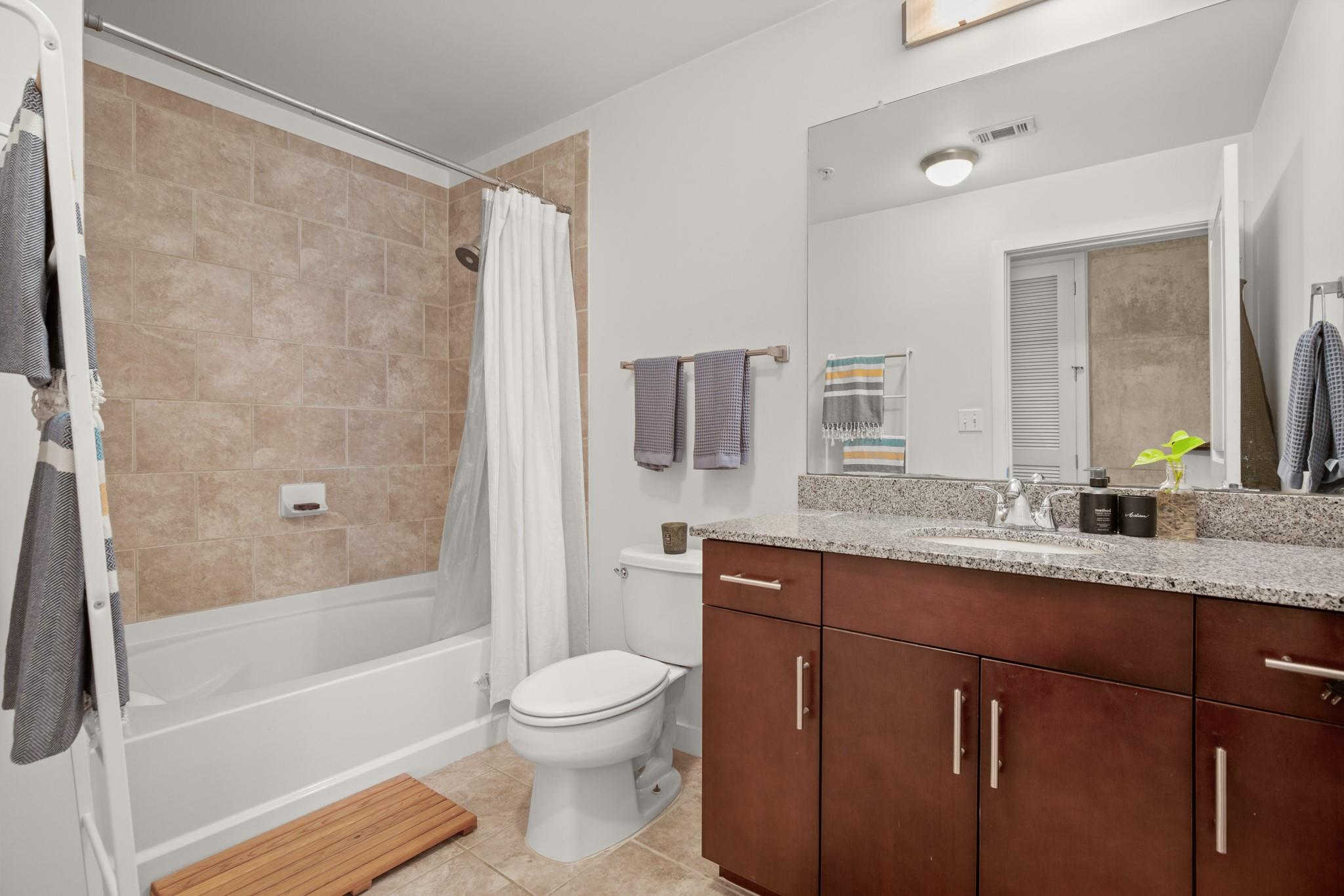 360 Nueces ST # 1306