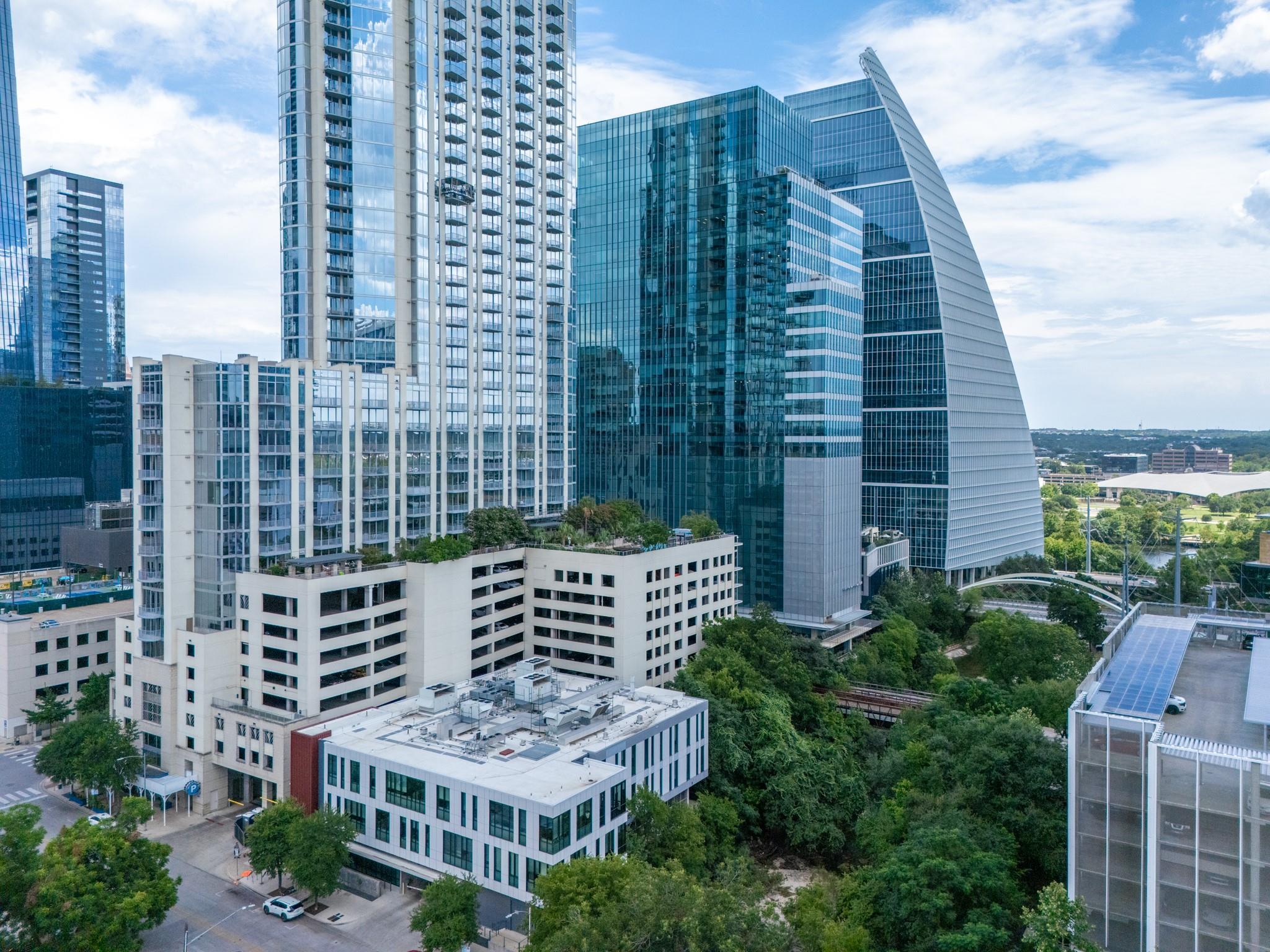 360 Nueces ST # 1306