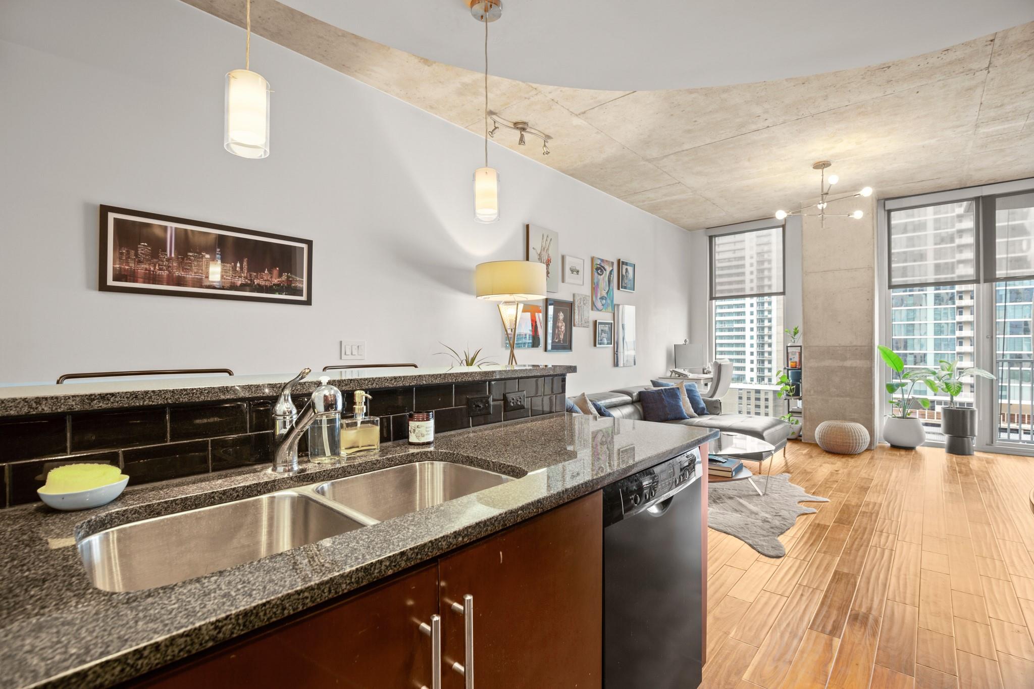 360 Nueces ST # 1306