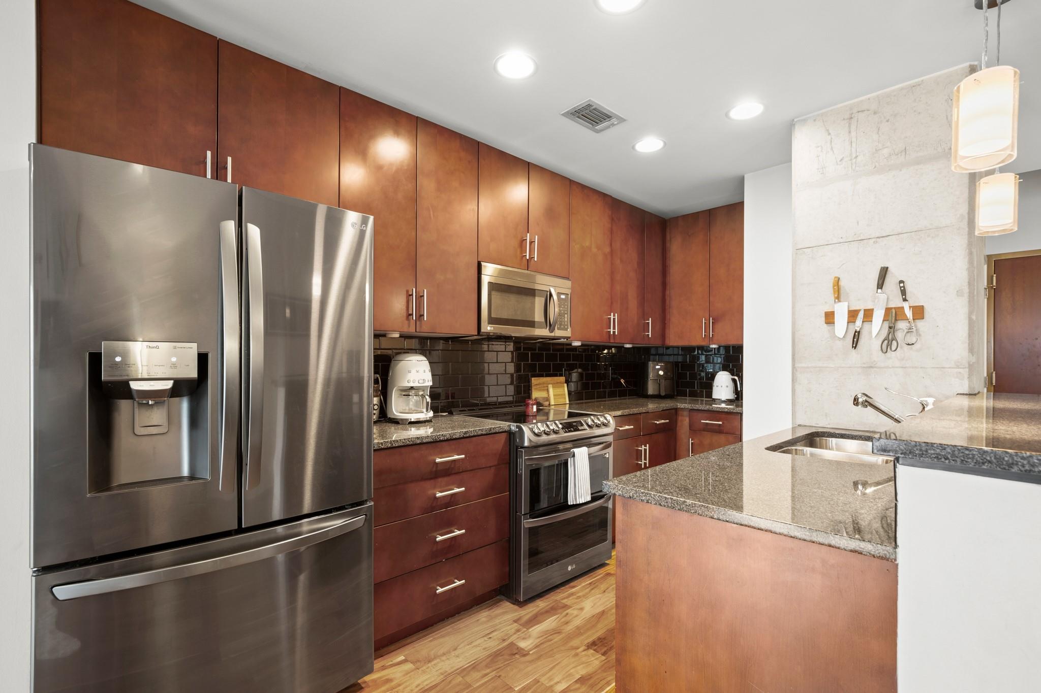 360 Nueces ST # 1306