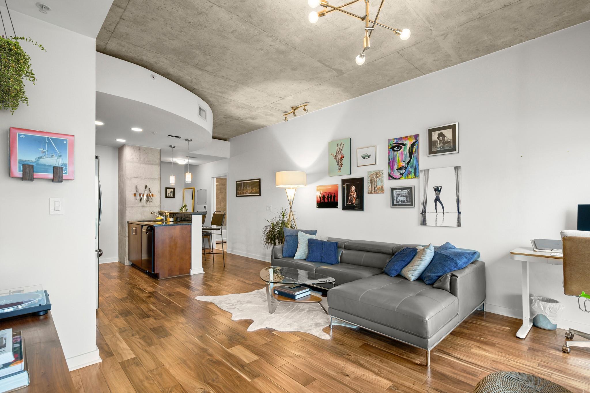 360 Nueces ST # 1306