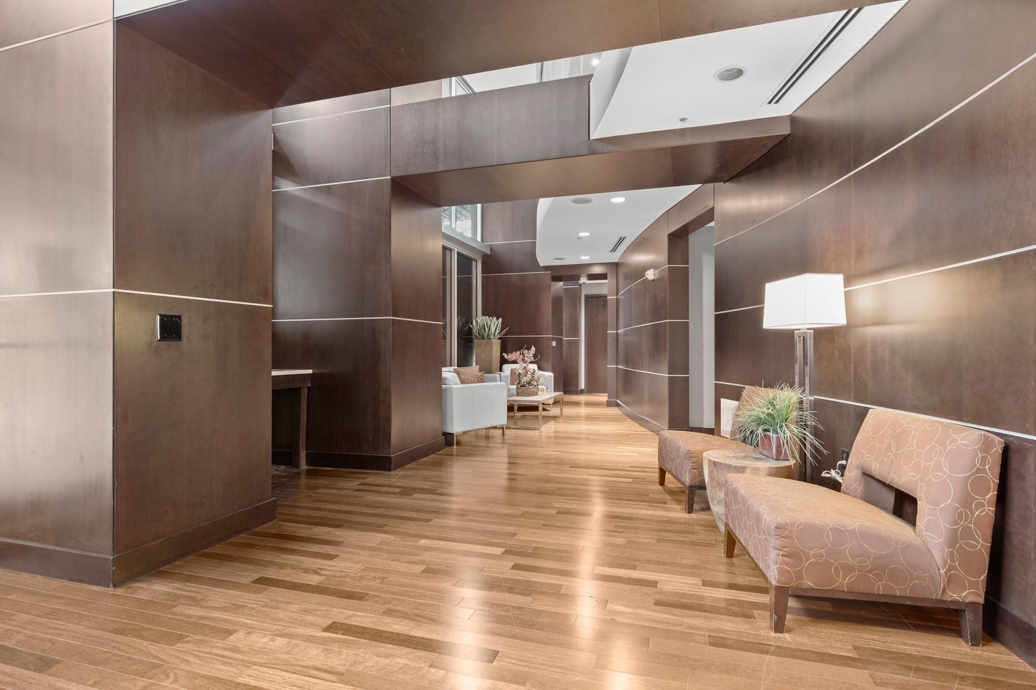 360 Nueces ST # 1306