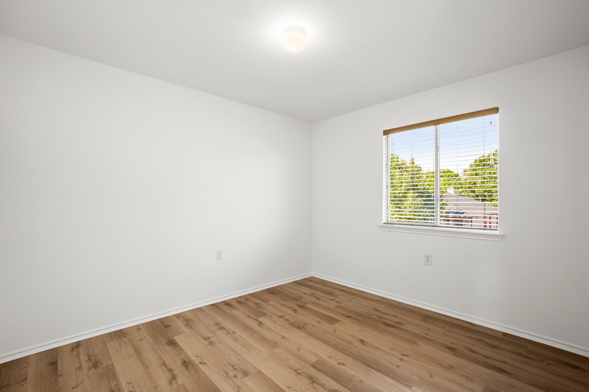11302 Robert Wooding DR