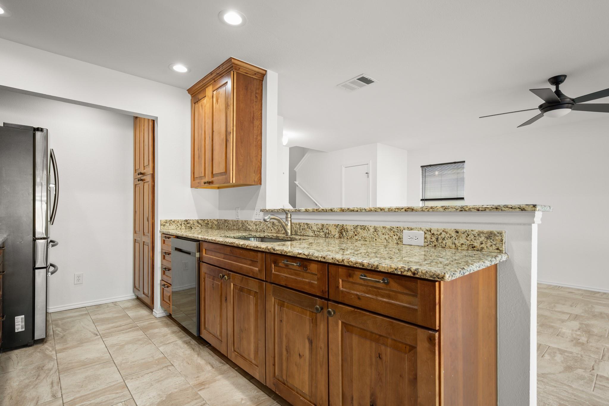 11302 Robert Wooding DR