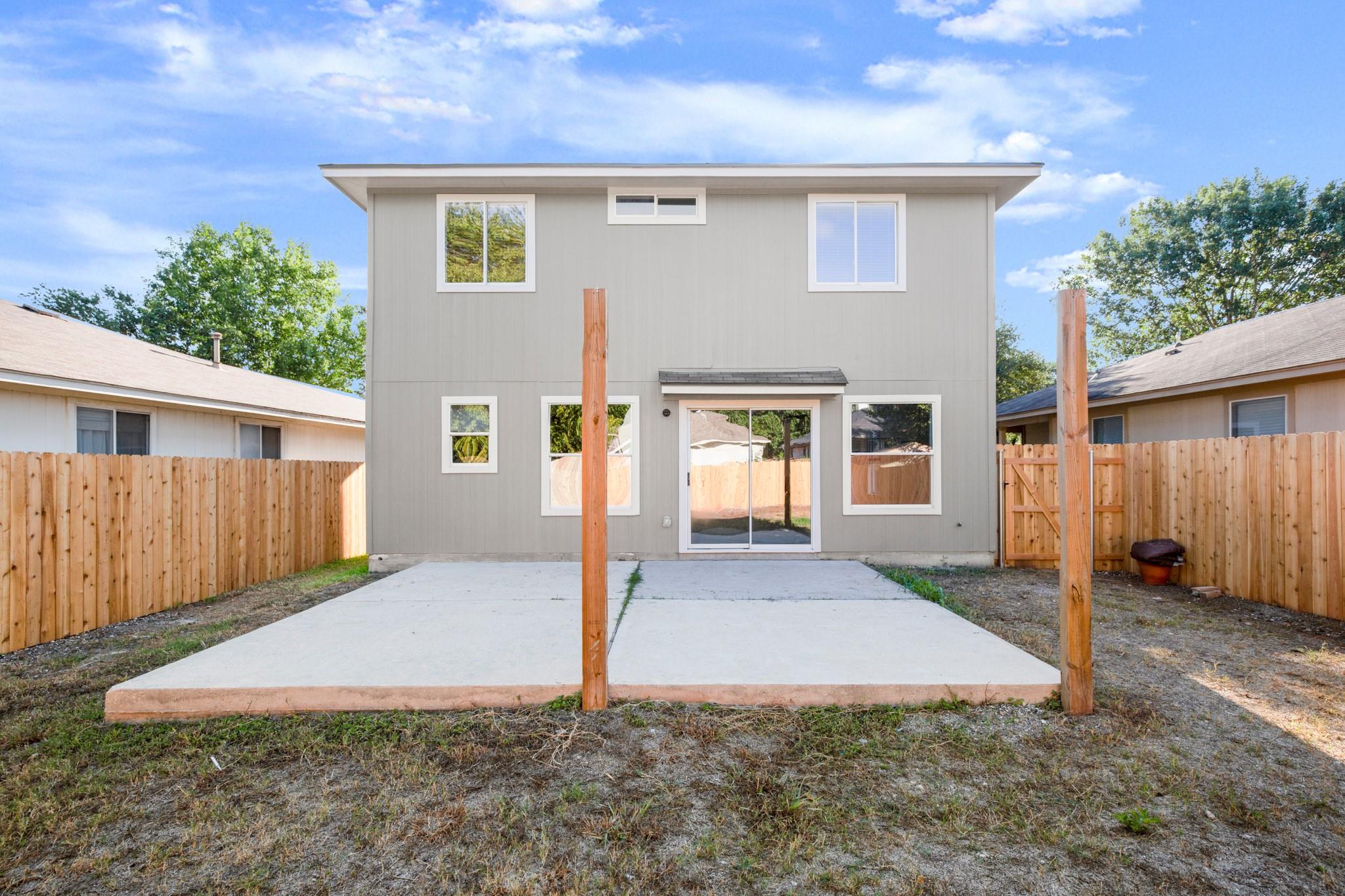 11302 Robert Wooding DR