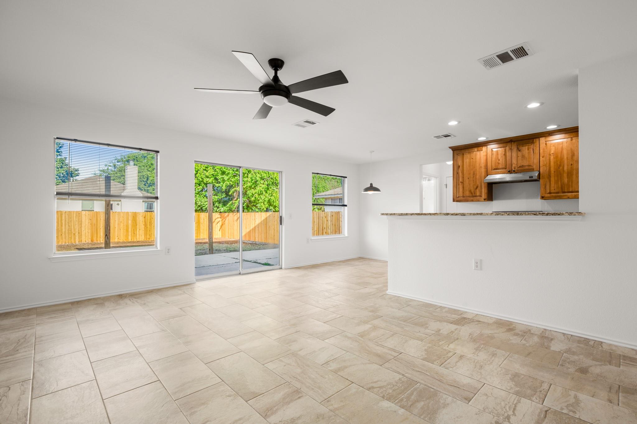 11302 Robert Wooding DR
