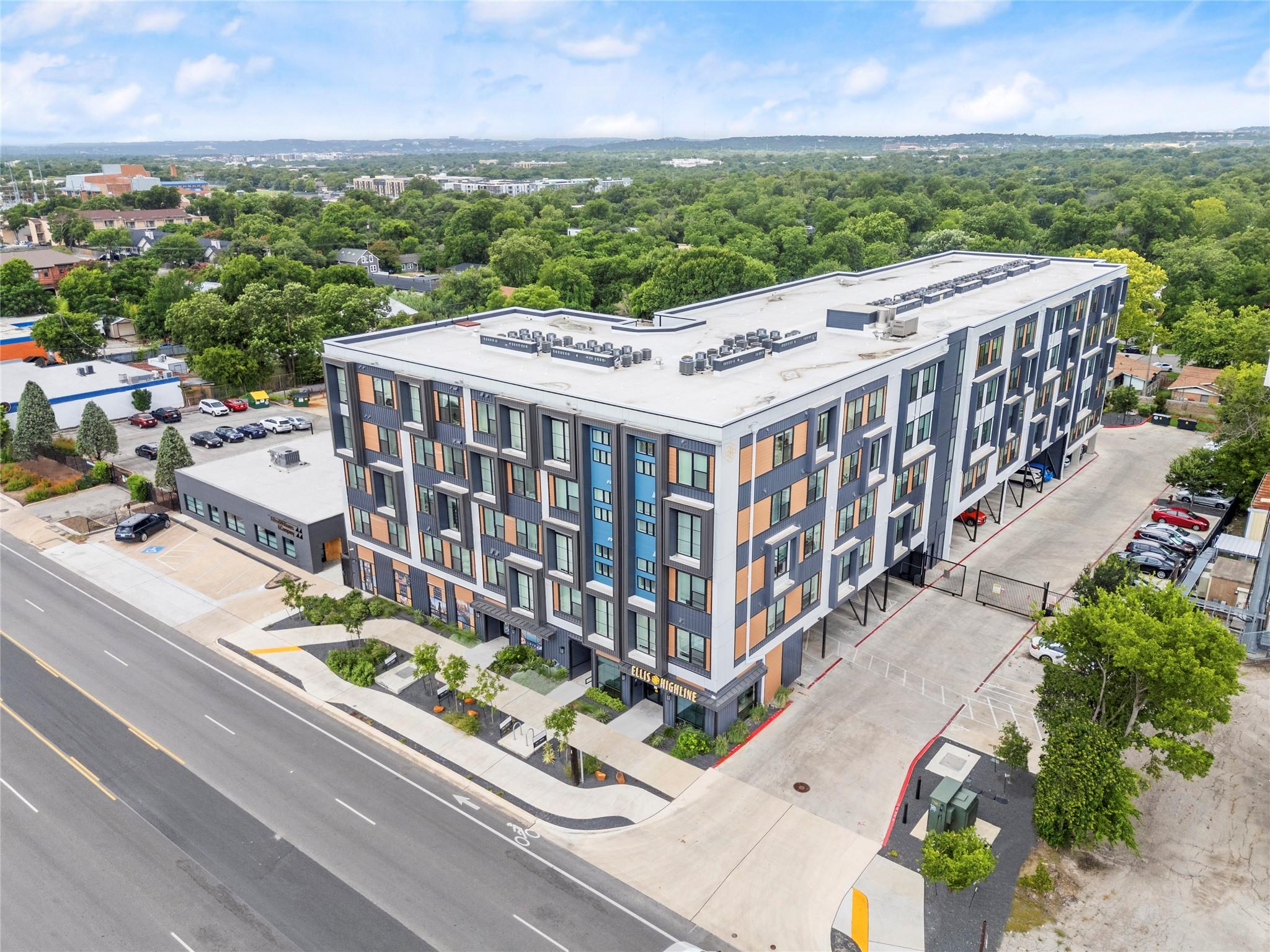 6324 N Lamar BLVD # 216
