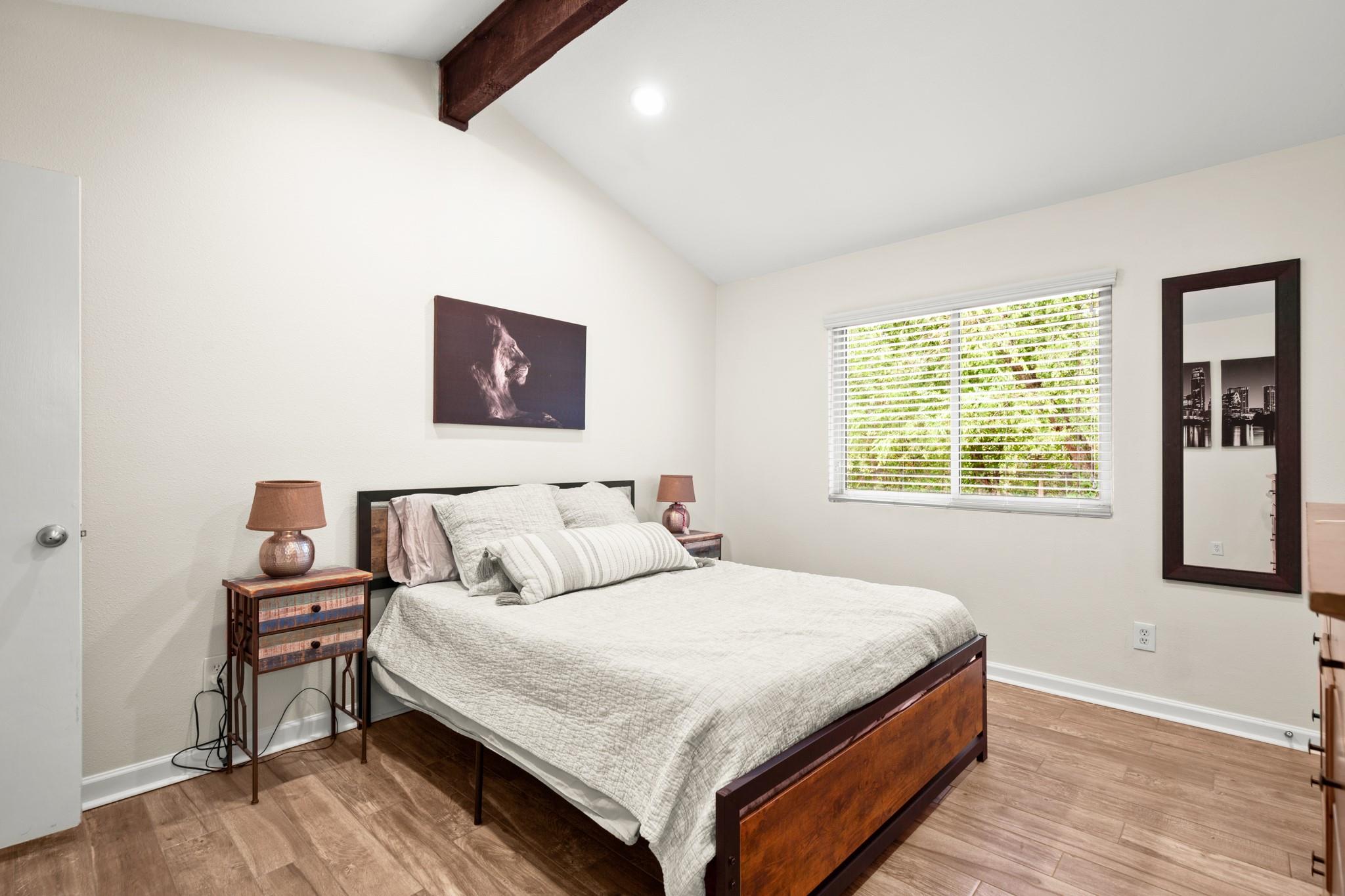 1604 Sahara Ave