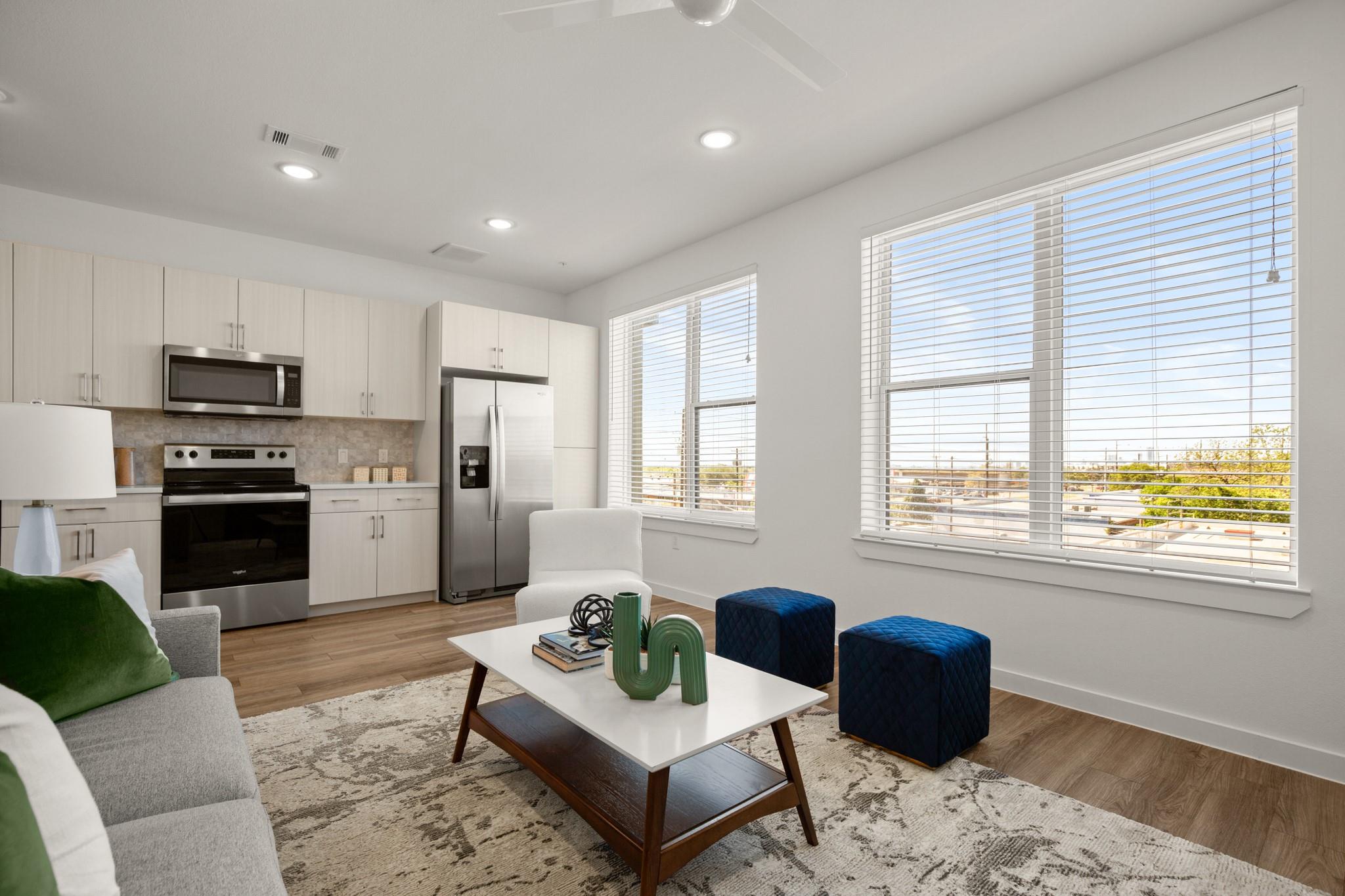 6324 N Lamar BLVD # 209