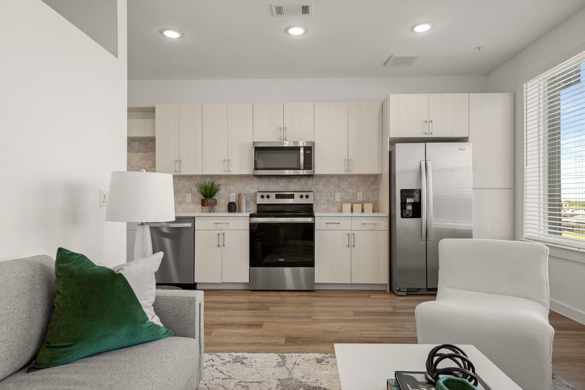 6324 N Lamar BLVD # 209