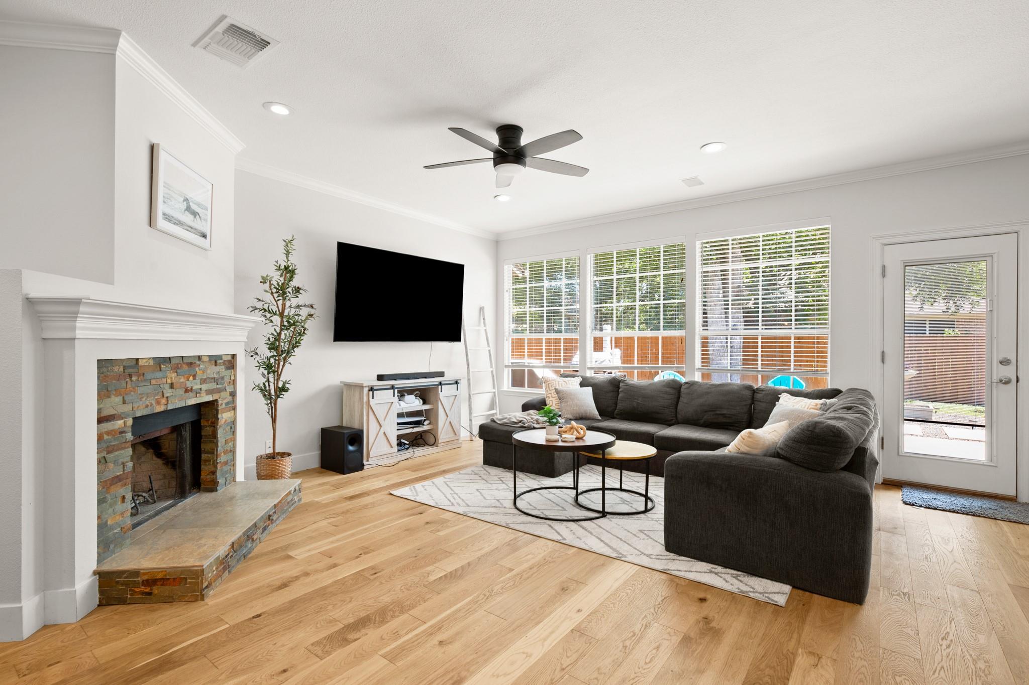 3708 Aspen Creek PKWY
