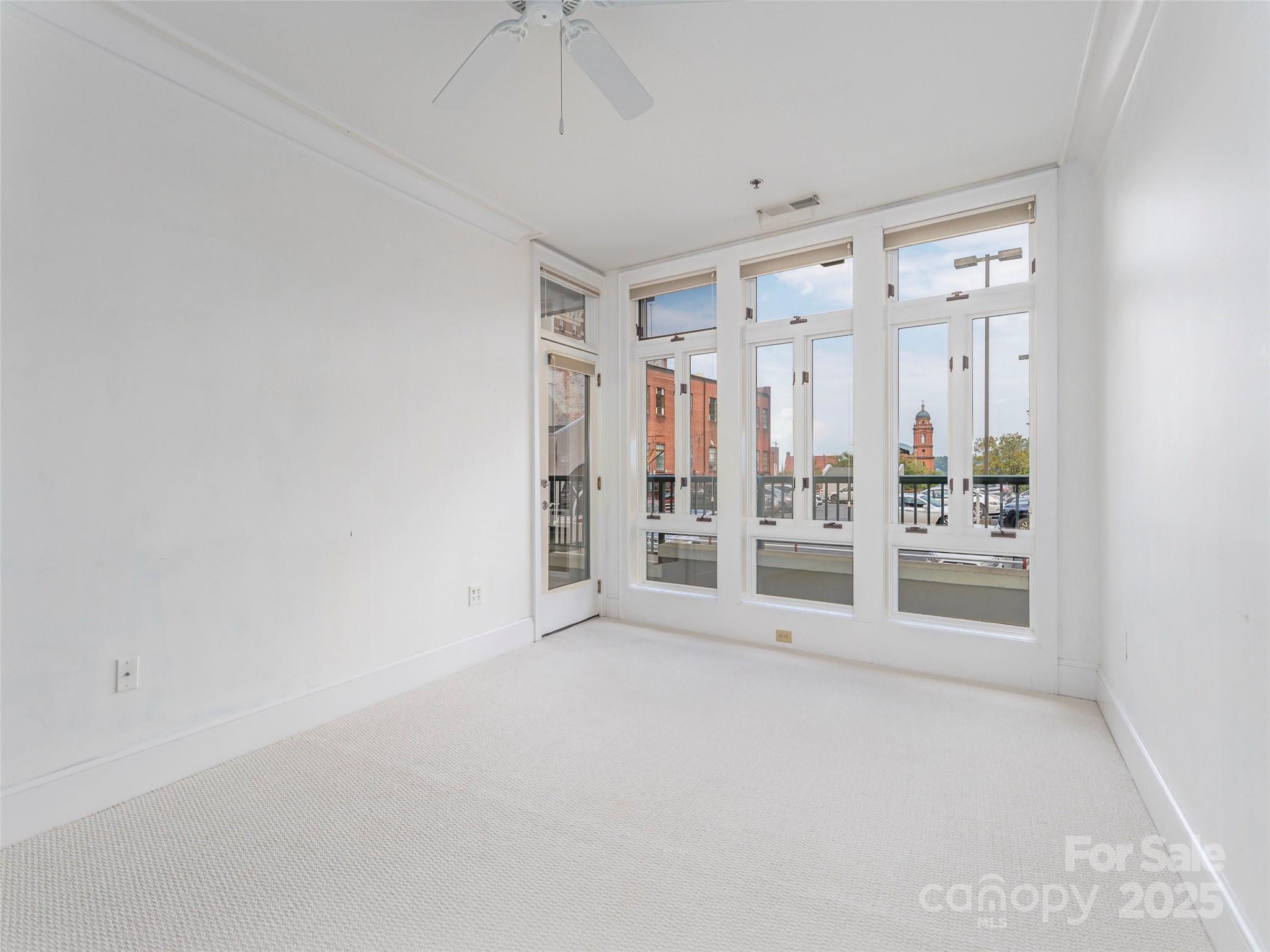 21 Battery Park Avenue Unit: 305