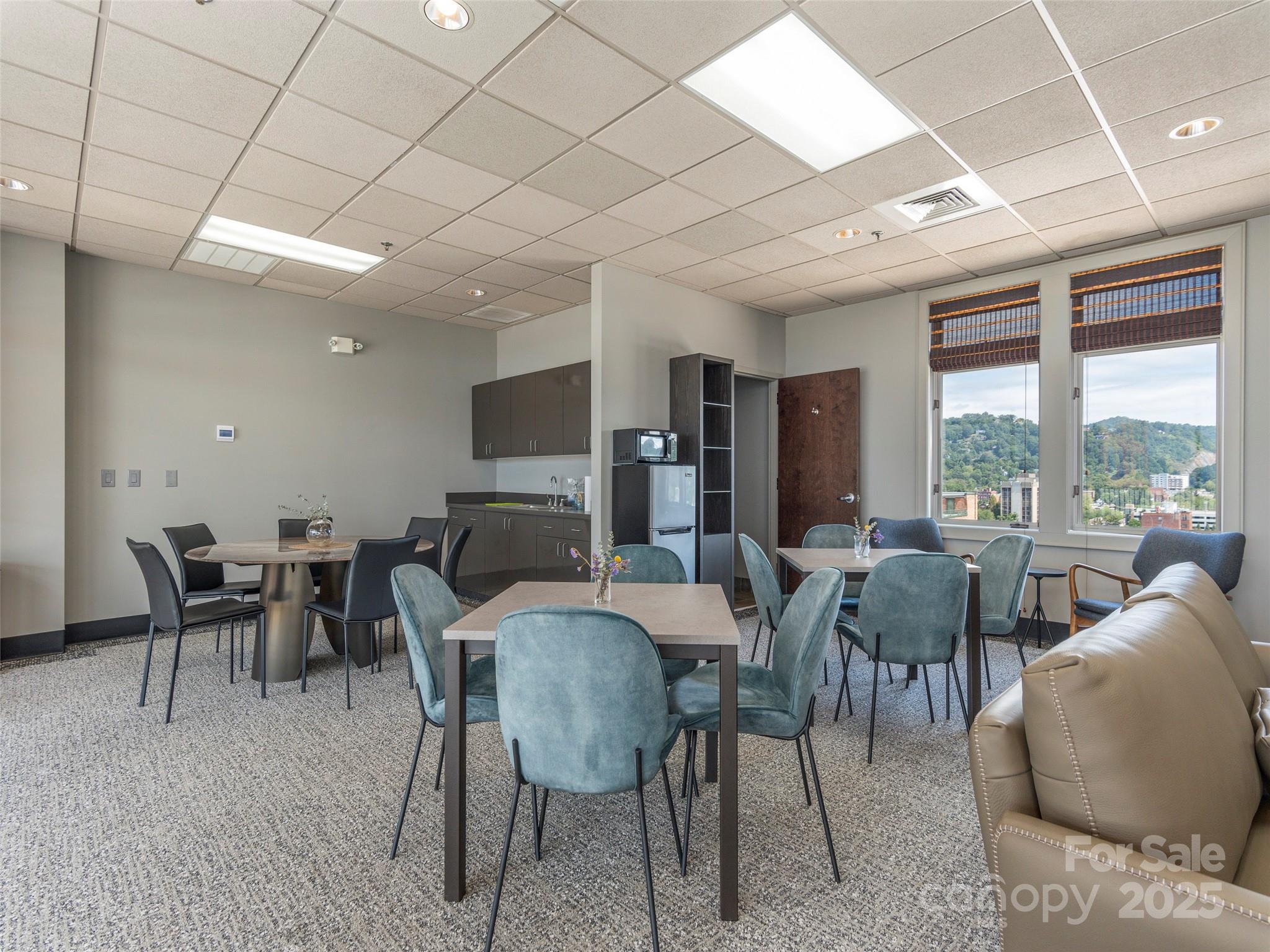 21 Battery Park Avenue Unit: 305