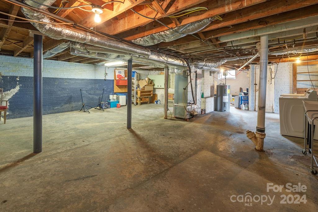 5 Enka Oak Street