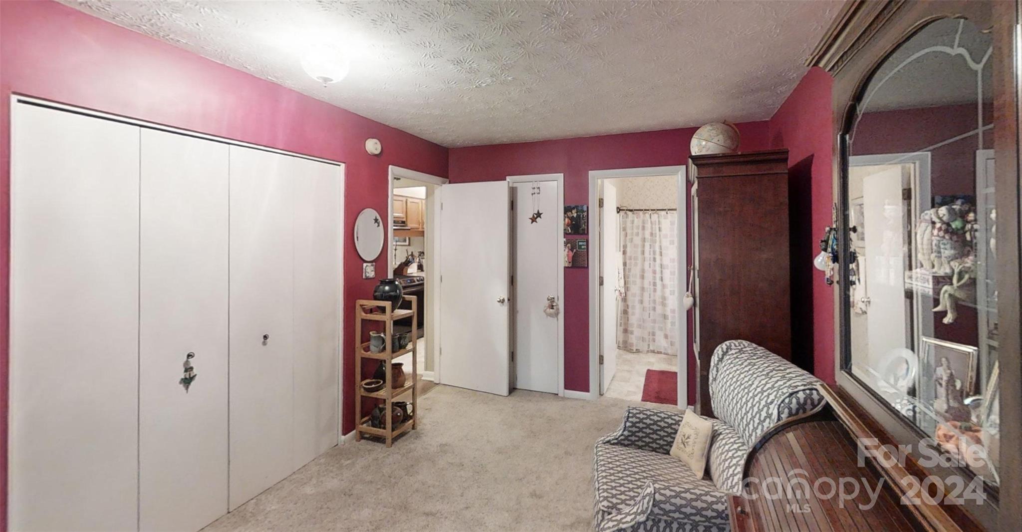 5 Ravencroft Lane
