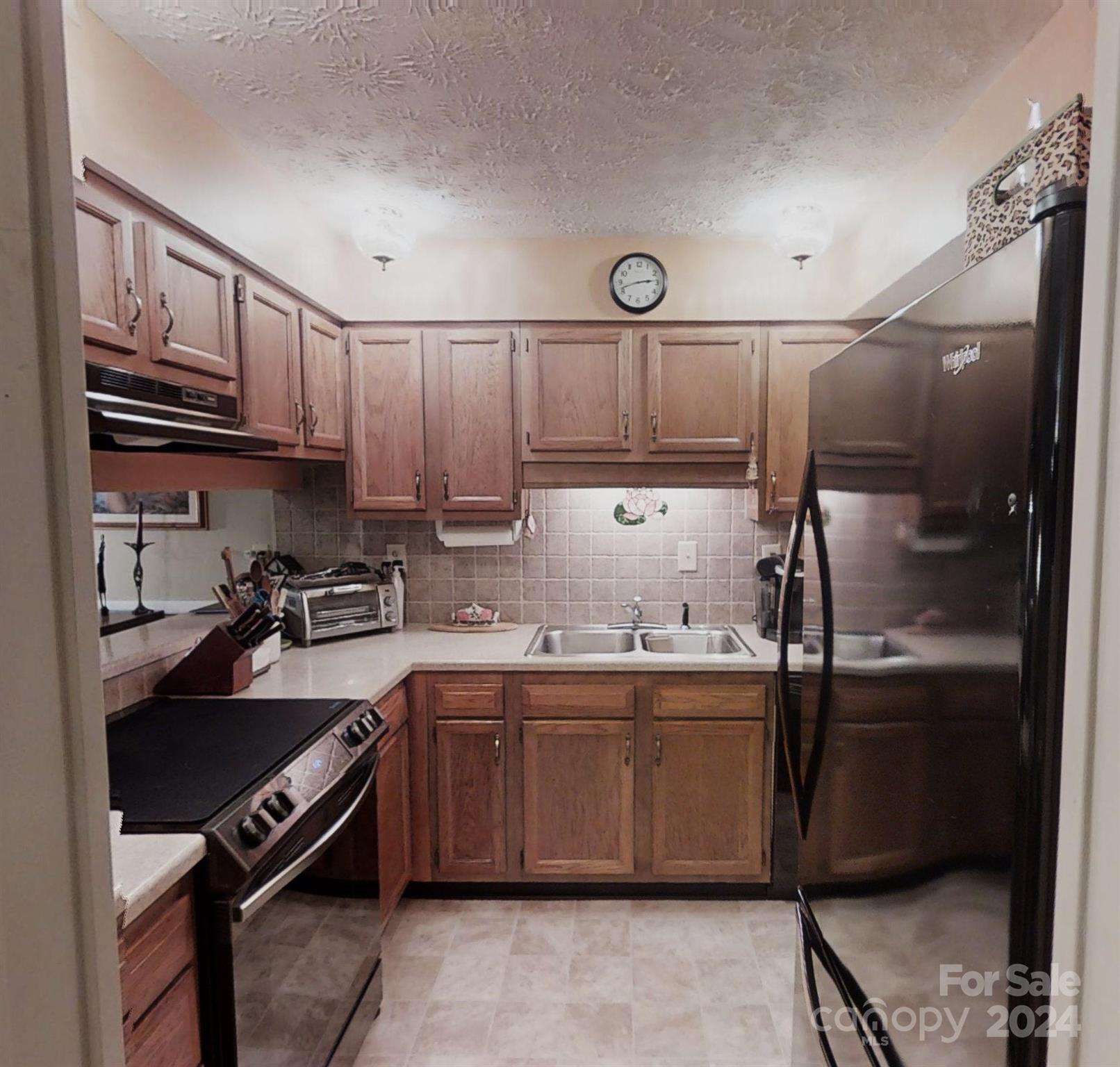 5 Ravencroft Lane