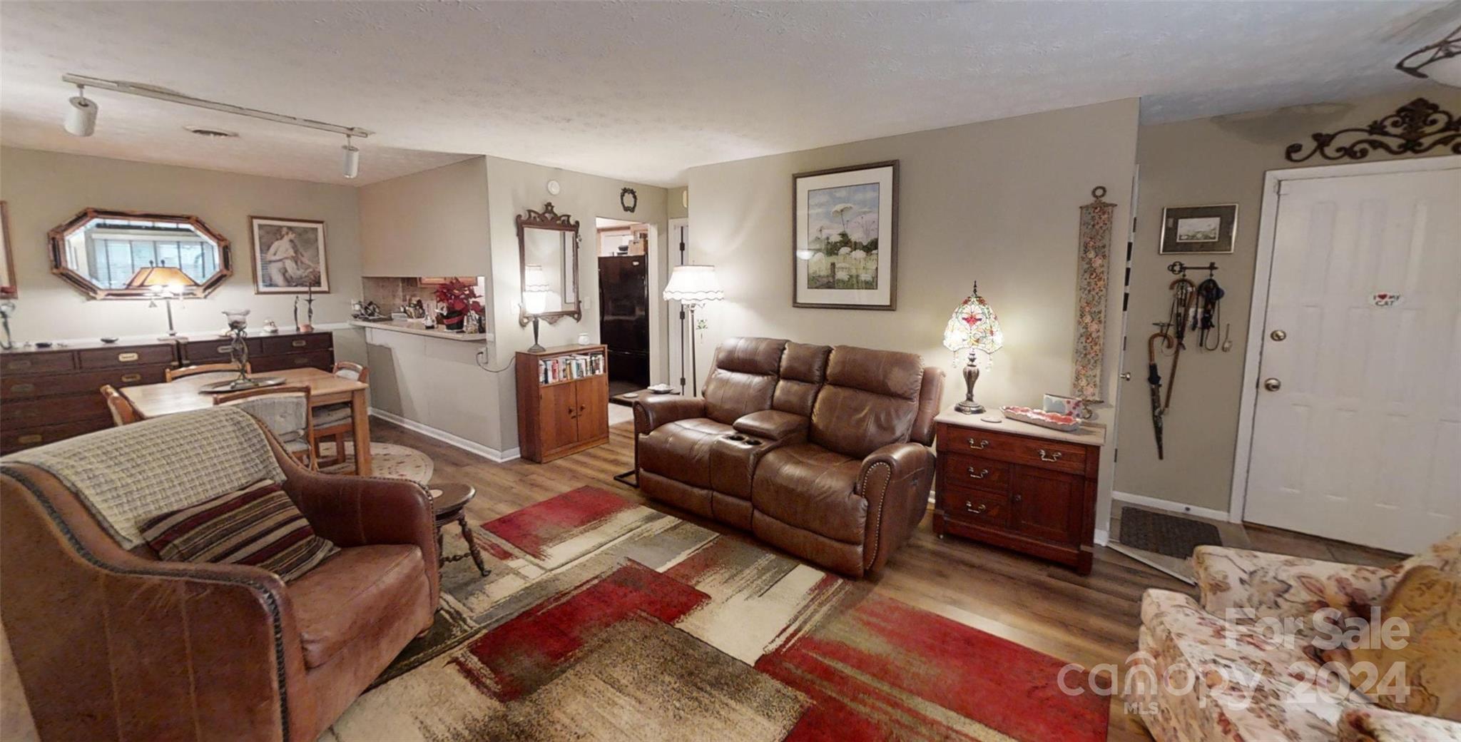 5 Ravencroft Lane
