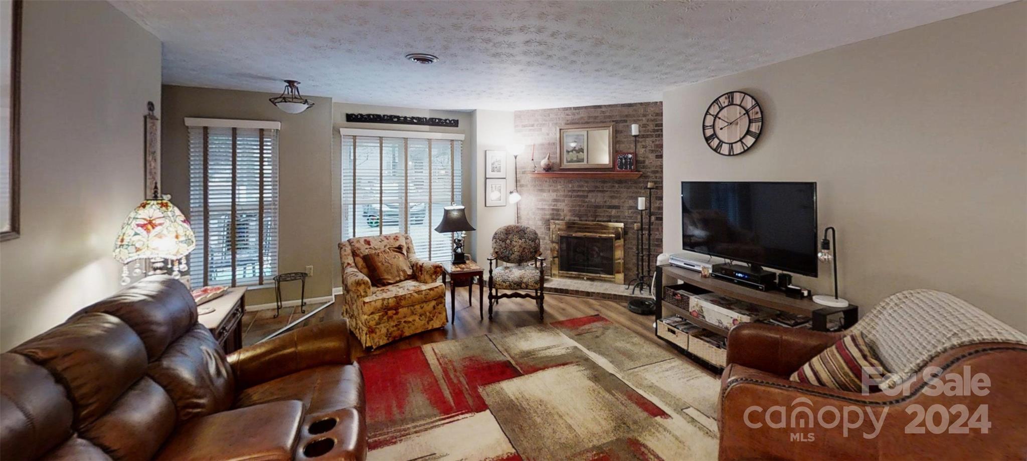 5 Ravencroft Lane
