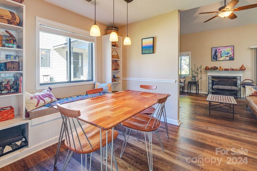 308 Oak Place