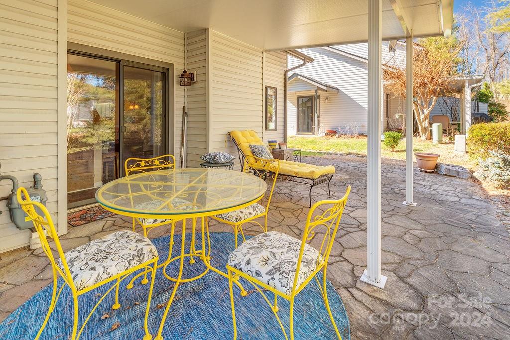 308 Oak Place