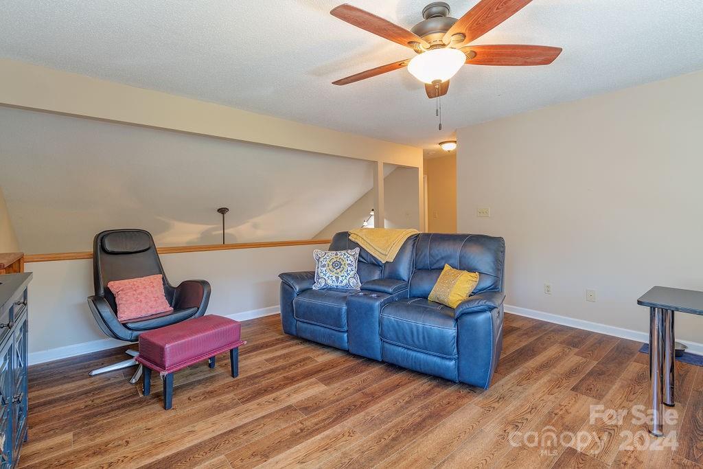 308 Oak Place