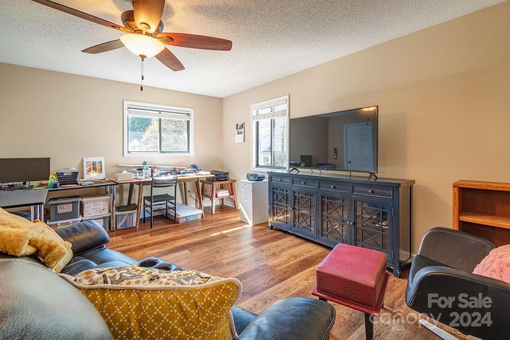 308 Oak Place