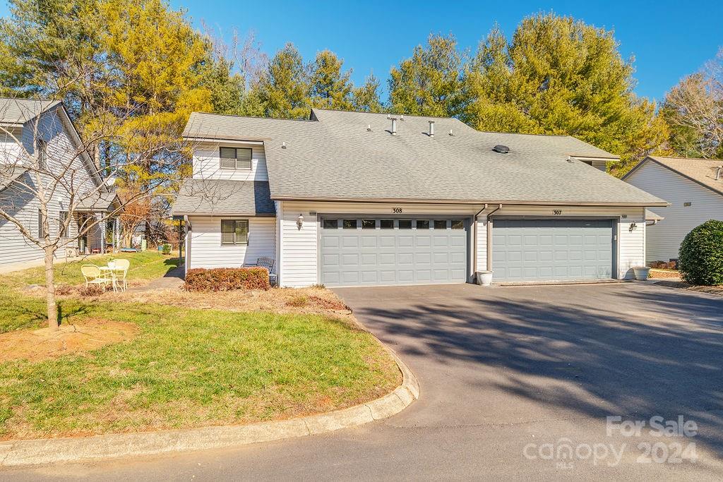 308 Oak Place